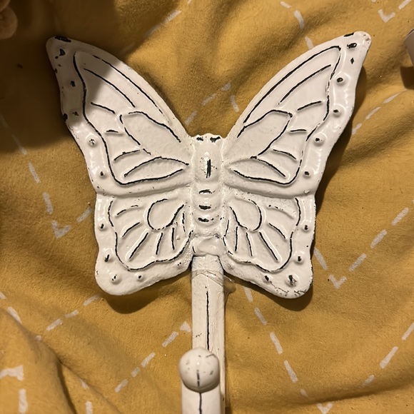 HENFEATHERS Butterfly Plaque - Vintage/ discontinued. + free hook - Picture 13 of 14